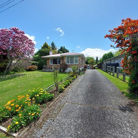 3 Bedroom Home By The Reserve Rotorua Exterior foto